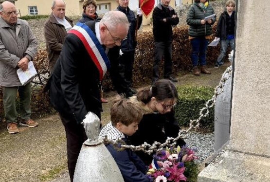 La municipalité de Bernay-Neuvy-en-Champagne invite les habitants à participer à la cérémonie commémorative de l’Armistice du 8 mai 1945, organisée le vendredi 8 mai 2026. Cette journée de mémoire rend hommage aux femmes et aux hommes qui ont combattu pour la liberté et marque la fin de la Seconde Guerre mondiale en Europe. Elle constitue [&hellip;]